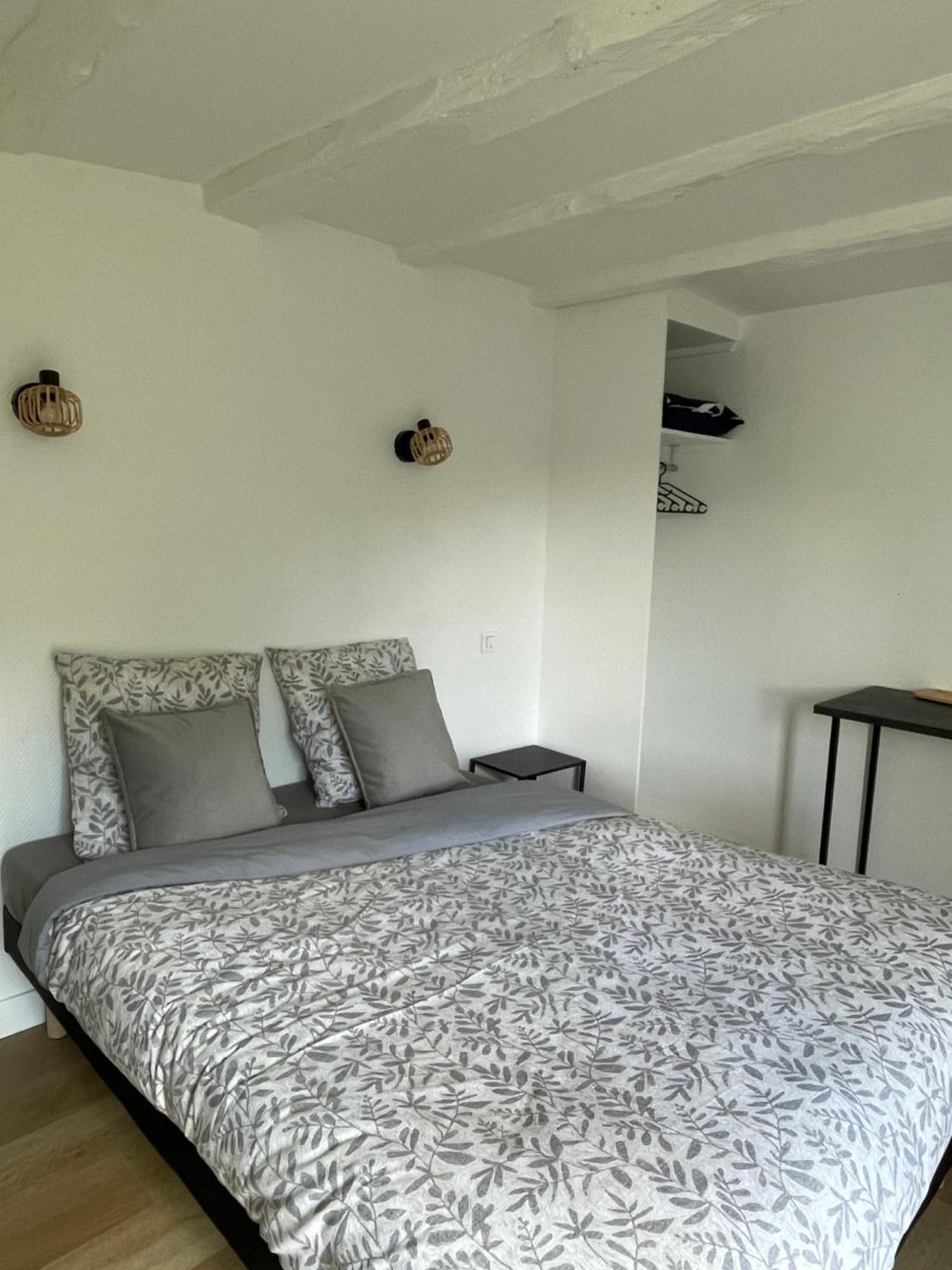 Au Pied Leve Otel Calorguen Oda fotoğraf